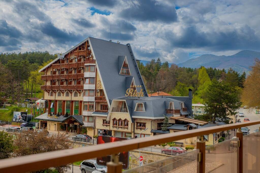 Luxury Apartment 'Rich' Velingrad Buitenkant foto