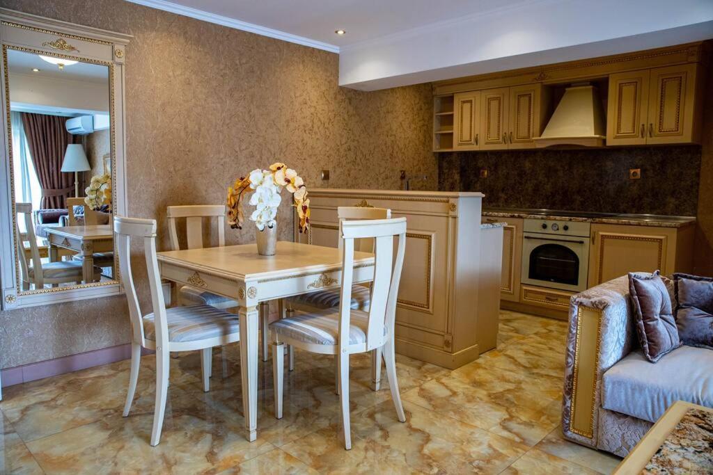 Luxury Apartment 'Rich' Velingrad Buitenkant foto