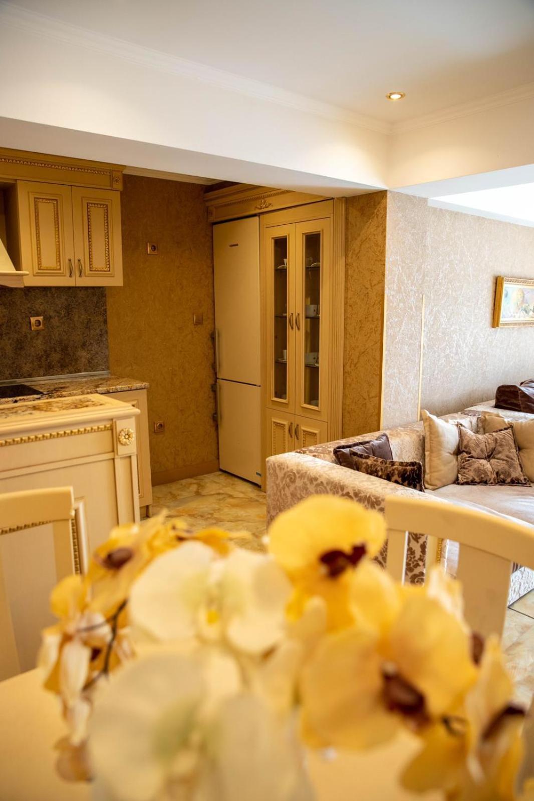 Luxury Apartment 'Rich' Velingrad Buitenkant foto